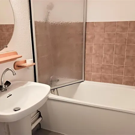 Pour 3 Au Centre D'arc 2000 Avec Balcon - Fr-1-411-893 *